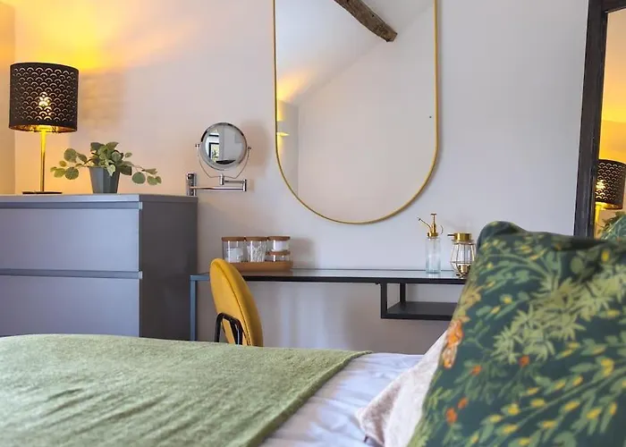 Semesterbostad Luxury 18th Century Stone Built *