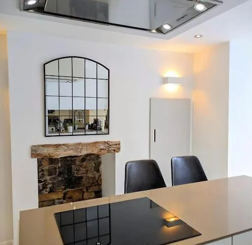 Semesterbostad Luxury 18th Century Stone Built Bentham