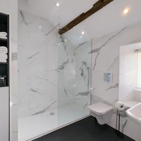 Luxury 18th Century Stone Built